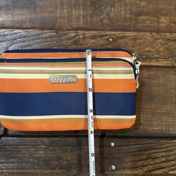 Baggallini Wristlet Clutch RFID Wallet Nautical Striped Double Zip EUC - Picture 7 of 7